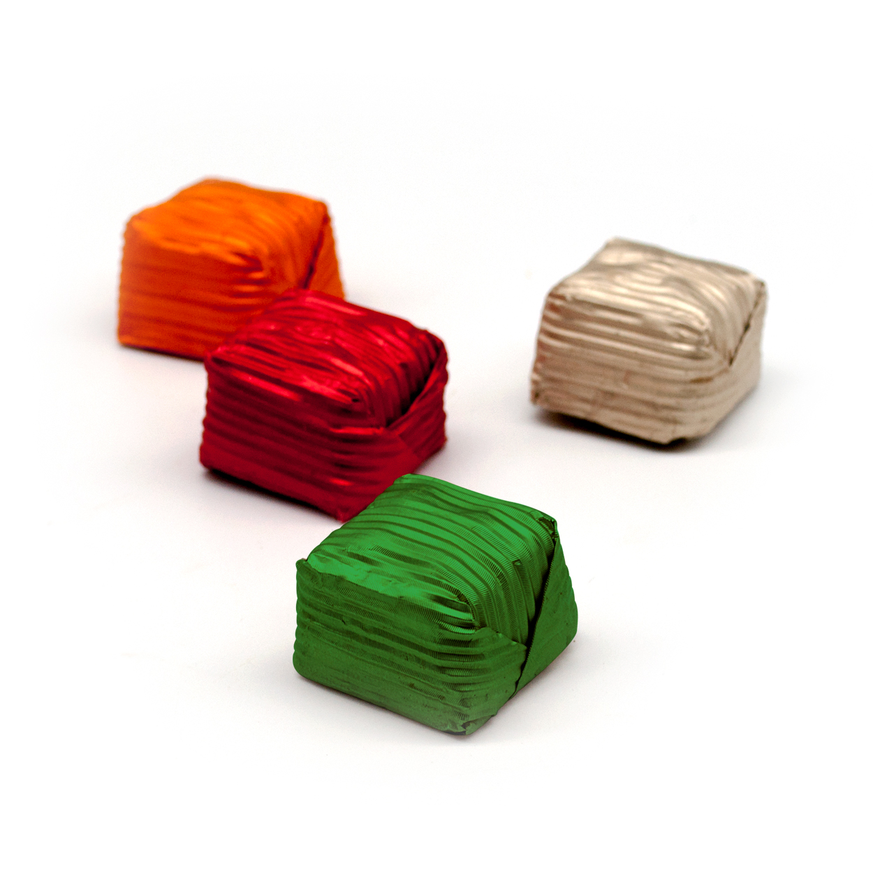 Nın Yaldızlı Kare Karışık Renkli Çikolata 250 Gr çikolata